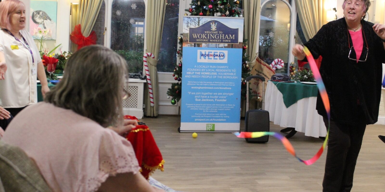 Cathy Valentine from Circus Scene entertaining residents